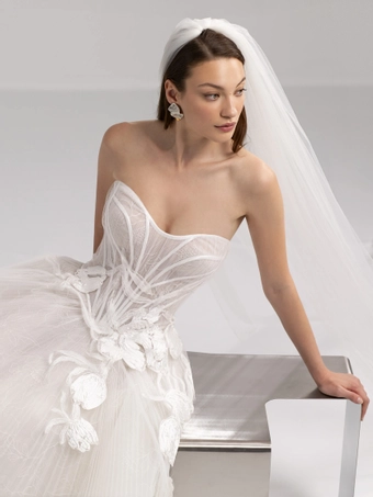 Valentini #V1453 #8 frontface vertical cropped thumbnail