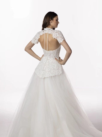 Valentini #V1460 #4 backface vertical cropped thumbnail