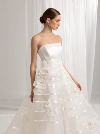 Valentini Style #E0927 #5 frontface vertical cropped thumbnail