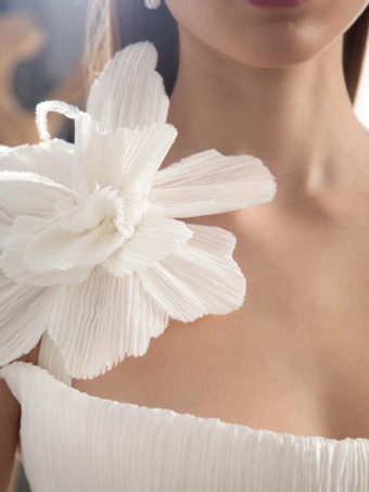 Valentini Style #E0930 #5 frontface vertical cropped thumbnail