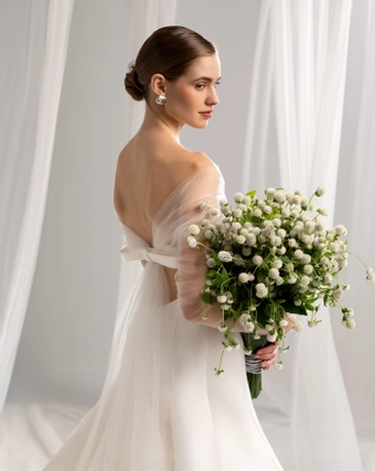 Valentini Style #E0935 #4 backface vertical cropped thumbnail