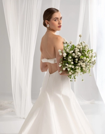 Valentini Style #E0935 #5 backface vertical cropped thumbnail