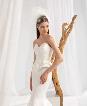 Valentini Style #E0938 #3 frontface vertical cropped thumbnail