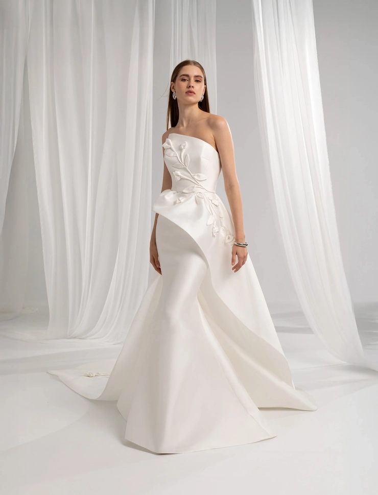 Valentini Style #E0942 Default Thumbnail Image