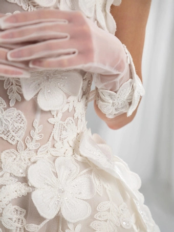 Valentini Style #V1473 #4 frontface vertical cropped thumbnail