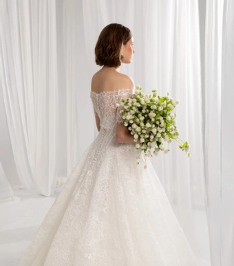 Valentini Style #V1475 #4 backface vertical cropped thumbnail