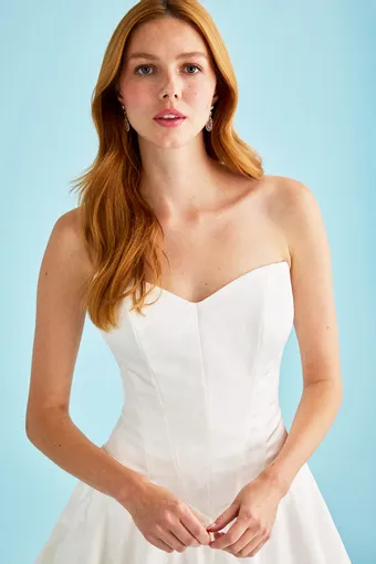 Lea-Ann Belter #Louise #2 frontface vertical cropped thumbnail