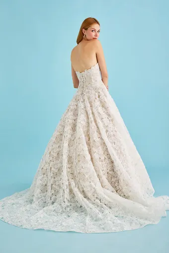 Lea-Ann Belter #Luanne #1 default backface vertical thumbnail