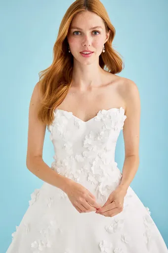 Lea-Ann Belter #Mirabelle #2 frontface vertical cropped thumbnail