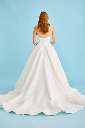 Lea-Ann Belter #Sabine #3 default backface vertical thumbnail