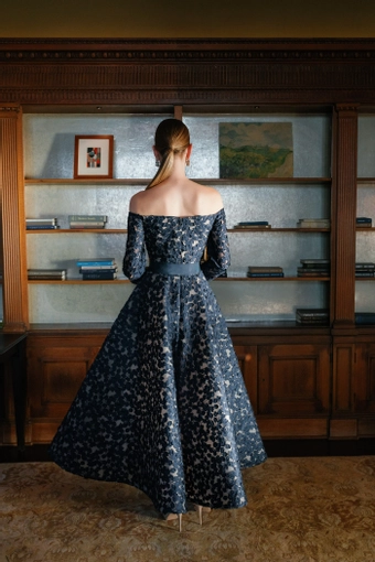 Sareh Nouri American Muse $5 default backface vertical thumbnail