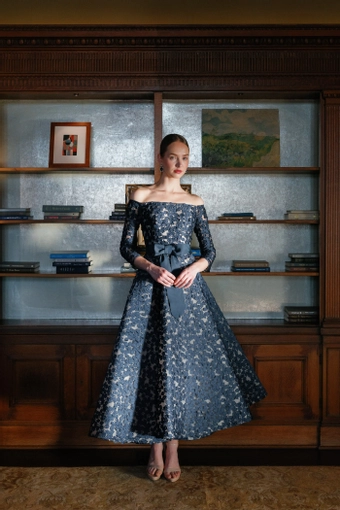 Sareh Nouri American Muse $2 frontface vertical thumbnail