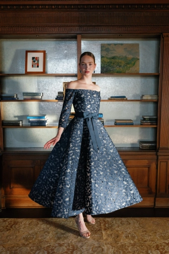 Sareh Nouri American Muse $4 frontface vertical thumbnail