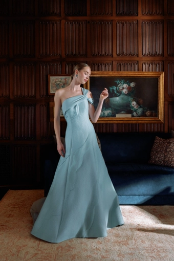 Sareh Nouri Hudson $2 frontface vertical thumbnail