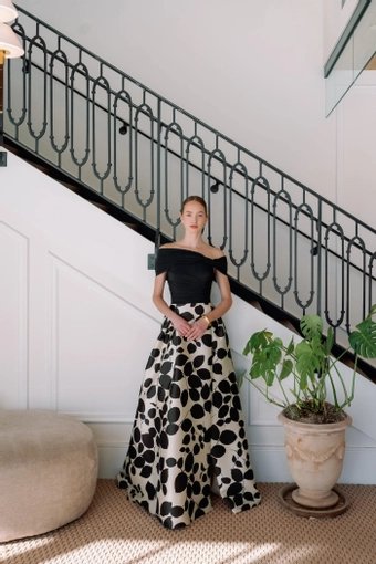 Sareh Nouri Vanderbilt $3 frontface vertical thumbnail