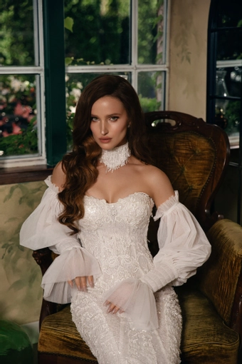 Mistrelli Style #Fleur #5 frontface vertical cropped thumbnail