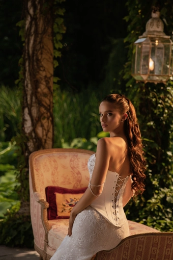 Mistrelli Style #Grazia #5 backface vertical cropped thumbnail