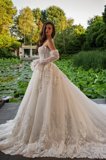 Mistrelli Style #Oleandra #1 frontface vertical thumbnail