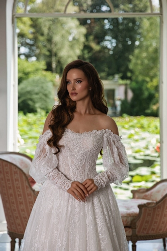 Mistrelli Style #Selena #4 frontface vertical cropped thumbnail