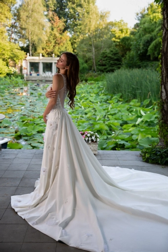 Mistrelli Style #Starla #2 default backface vertical thumbnail