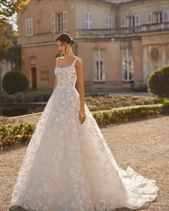 Rosa Clara Style Velaz #0 default Rosa frontface vertical thumbnail