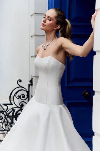 Caroline Castigliano Style Gardenia Bloom #2 frontface vertical cropped thumbnail