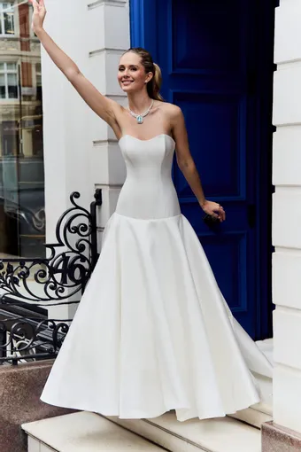 Caroline Castigliano Style Gardenia Bloom #0 default frontface vertical thumbnail