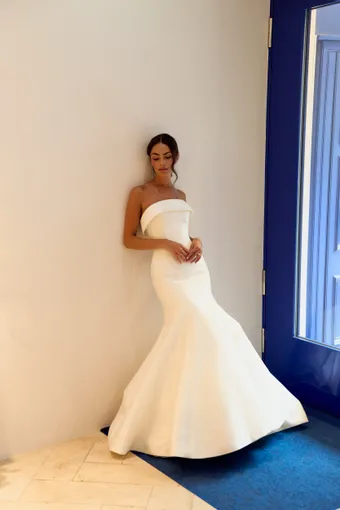 Caroline Castigliano Style Tulip #2 frontface vertical thumbnail