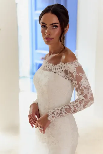 Caroline Castigliano Style Tulip #4 frontface vertical cropped thumbnail