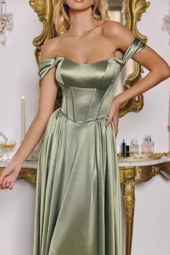 T612 #6 frontface vertical cropped thumbnail