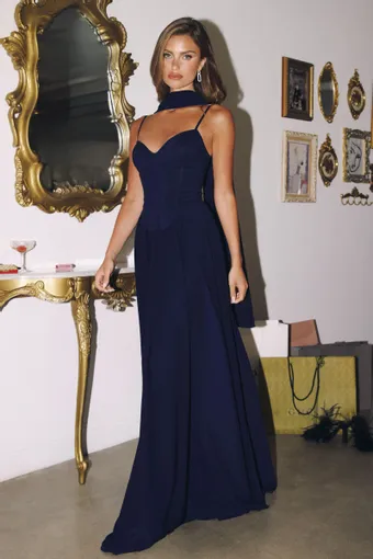 T711 #10 frontface vertical thumbnail