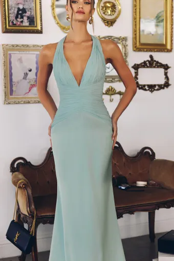 T720 #15 frontface vertical cropped thumbnail