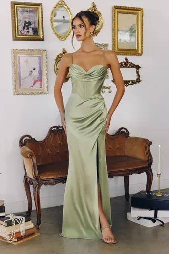 T815 #16 frontface vertical thumbnail