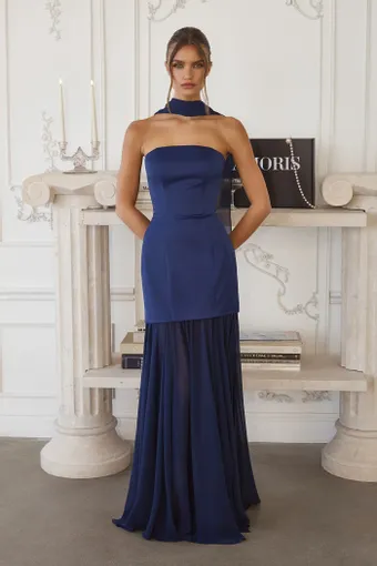 T825 #6 frontface vertical thumbnail