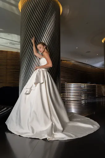 Monte Durham for Elissar Bridal Isabelle #1 frontface vertical thumbnail