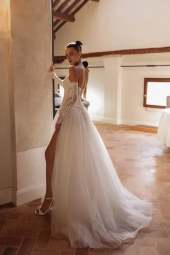 DOMINISS Kaia #2 default backface vertical thumbnail