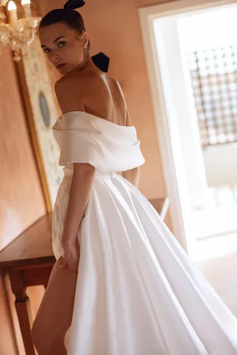 DOMINISS Karol #3 backface vertical cropped thumbnail