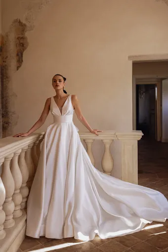 DOMINISS Kimberly #0 default frontface vertical thumbnail