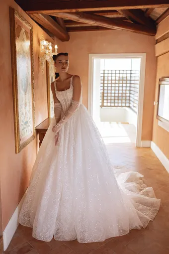 DOMINISS Kira #1 frontface vertical thumbnail