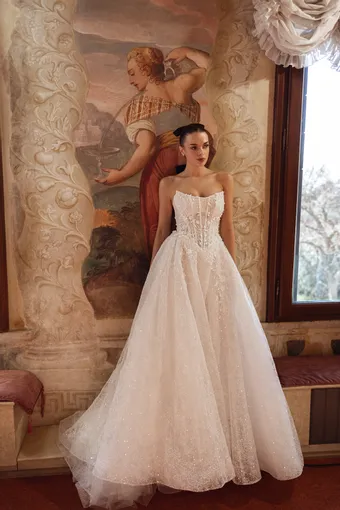 DOMINISS Klair #0 default frontface vertical thumbnail