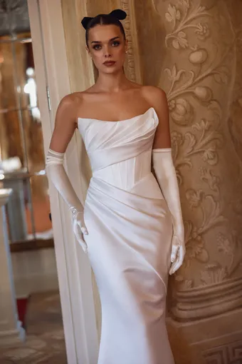 DOMINISS Klaudy #0 default frontface vertical cropped thumbnail