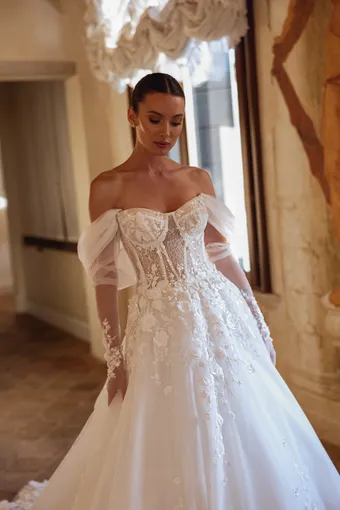 DOMINISS Kylie #3 frontface vertical cropped thumbnail