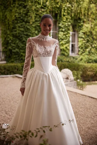 Yedyna YD18300B #2 frontface vertical cropped thumbnail