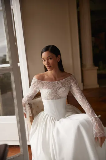 Yedyna YD18305 #2 frontface vertical cropped thumbnail