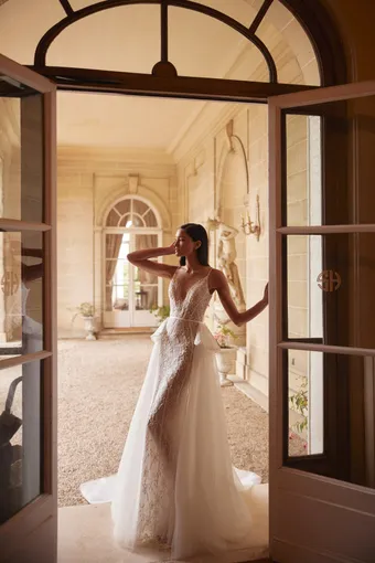 Yedyna YD18310 #3 frontface vertical thumbnail