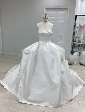 Ines Di Santo Alba #1 frontface vertical thumbnail