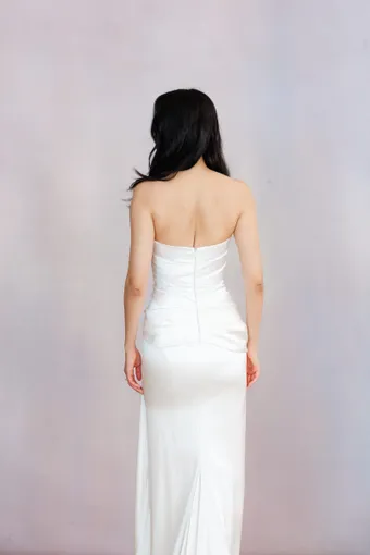 Ines Di Santo Prana #3 backface vertical cropped thumbnail