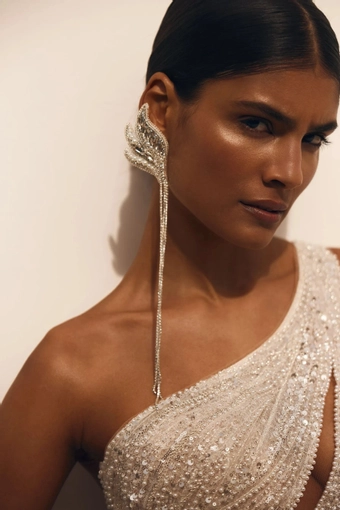 943241 Pollardi #0 default frontface vertical cropped thumbnail