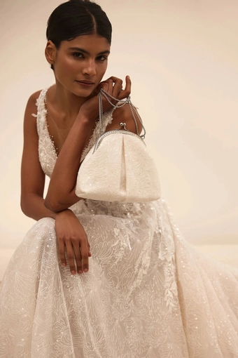 943247 Pollardi #0 default frontface vertical cropped thumbnail