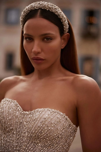 943262 Pollardi #0 default frontface vertical cropped thumbnail